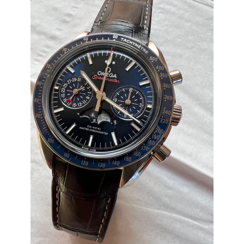 Omega speedmaster online professional moonwatch moonphase