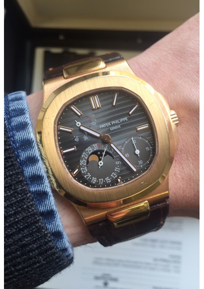 patek-philippe-nautilus-moon-phase-5712r patek-philippe-nautilus-moon-phase-5712r
