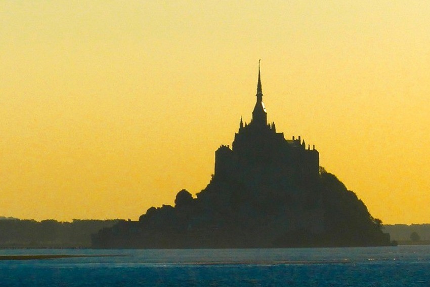 VOYAGE … Le Mont saint Michel redevenu île !